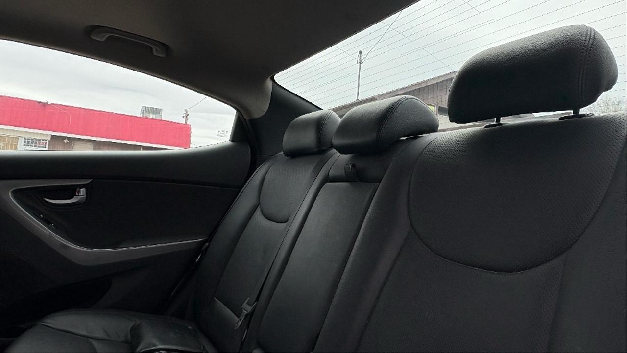 2016 Hyundai Elantra Limited Photo