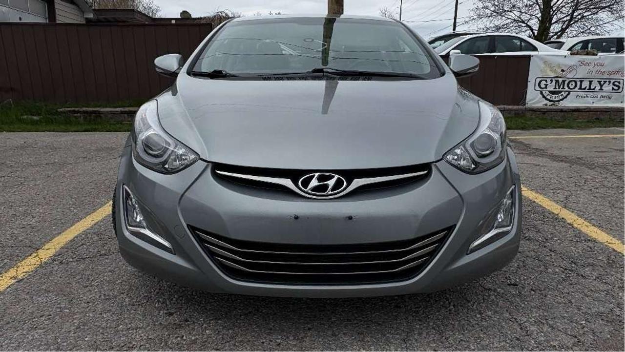 2016 Hyundai Elantra Limited Photo5