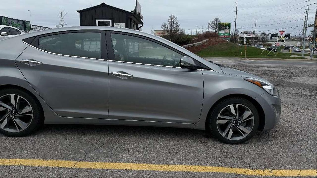 2016 Hyundai Elantra Limited Photo