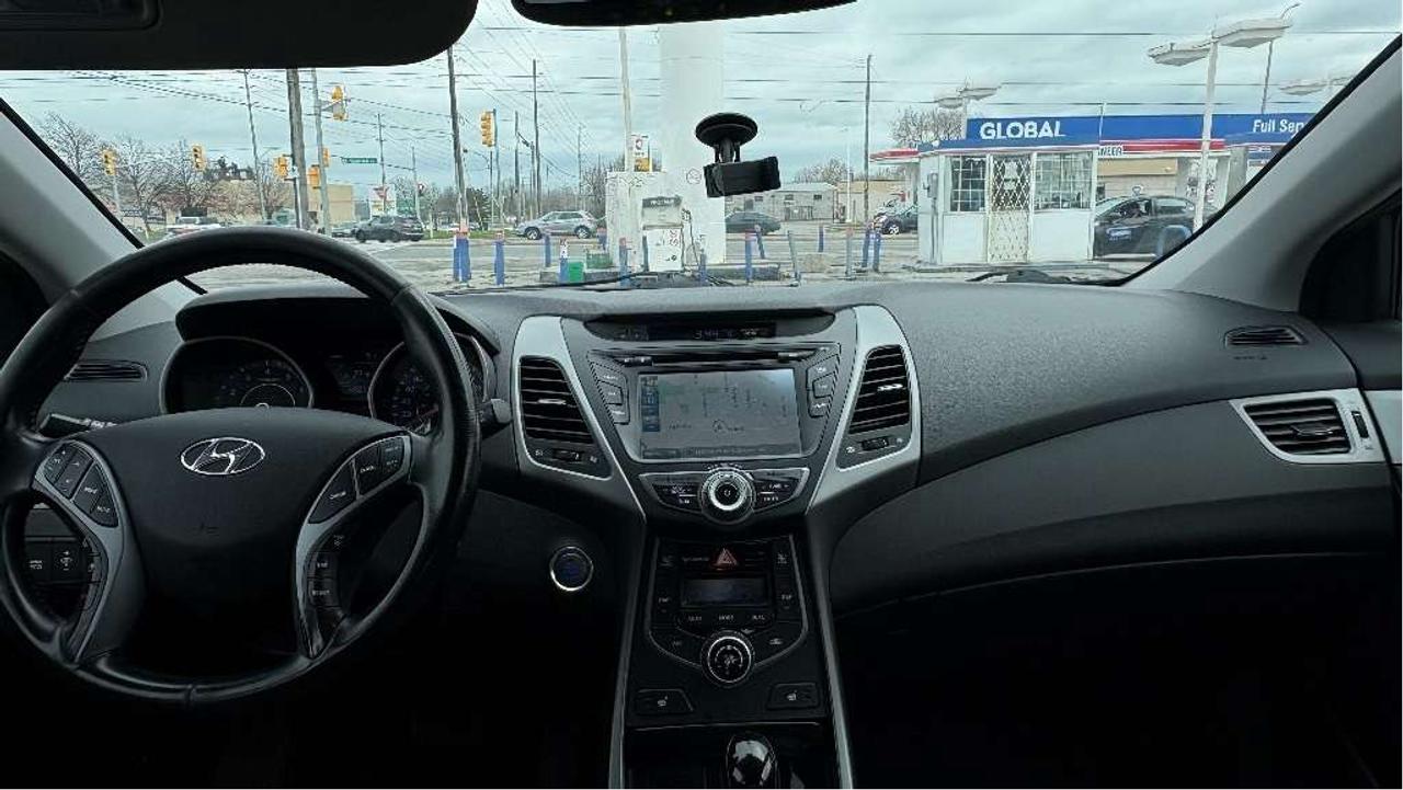 2016 Hyundai Elantra Limited Photo