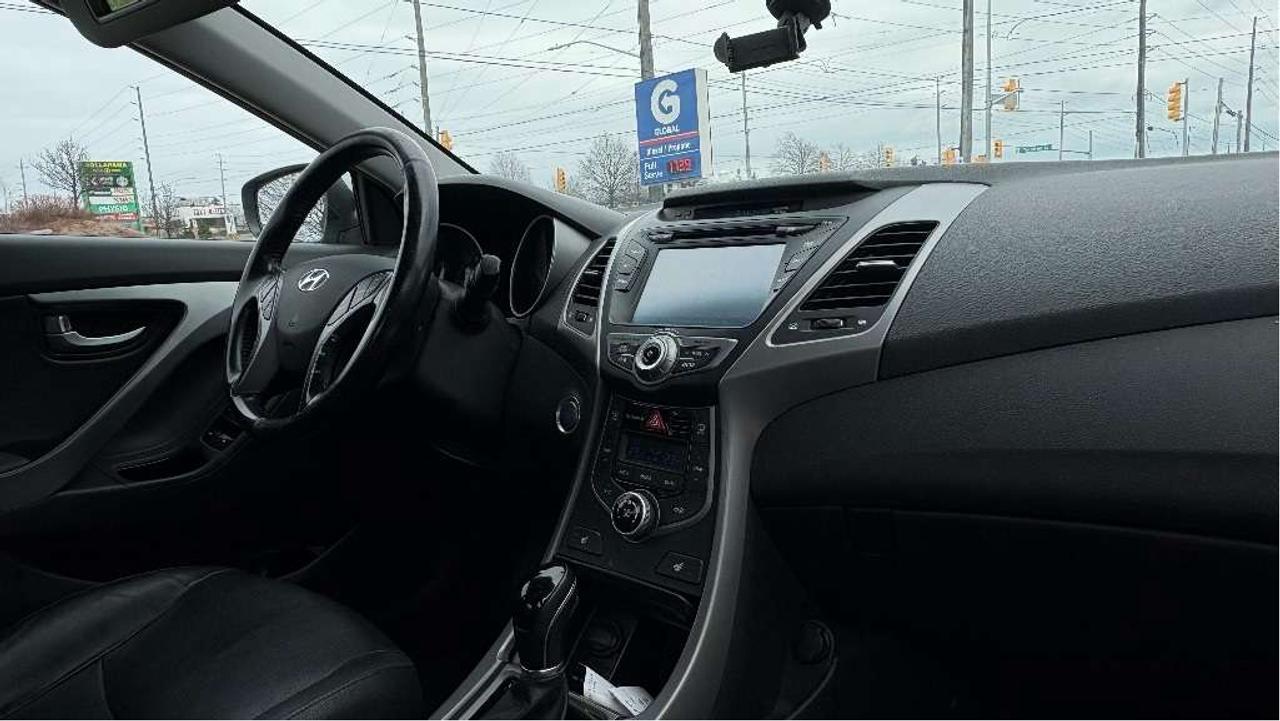 2016 Hyundai Elantra Limited Photo