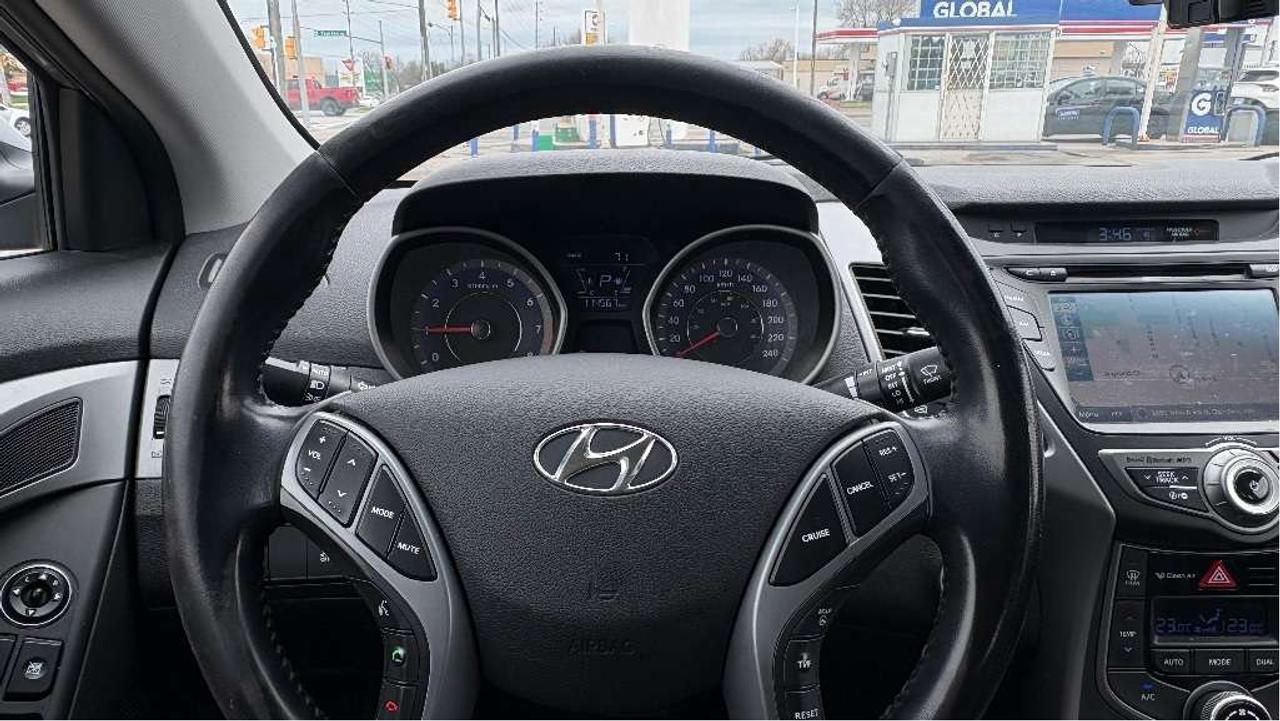 2016 Hyundai Elantra Limited Photo