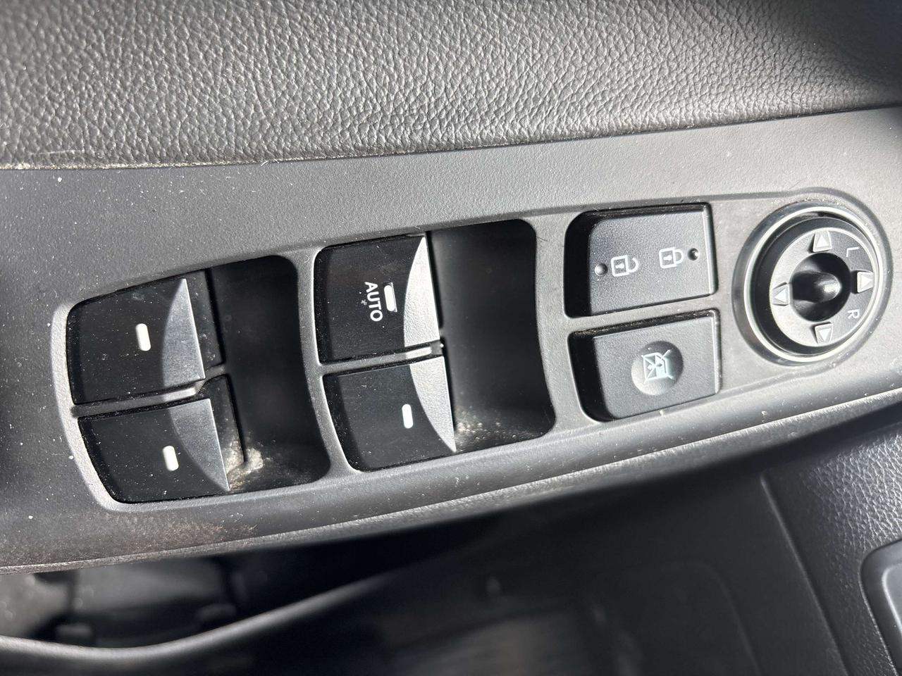 2016 Hyundai Elantra Limited Photo