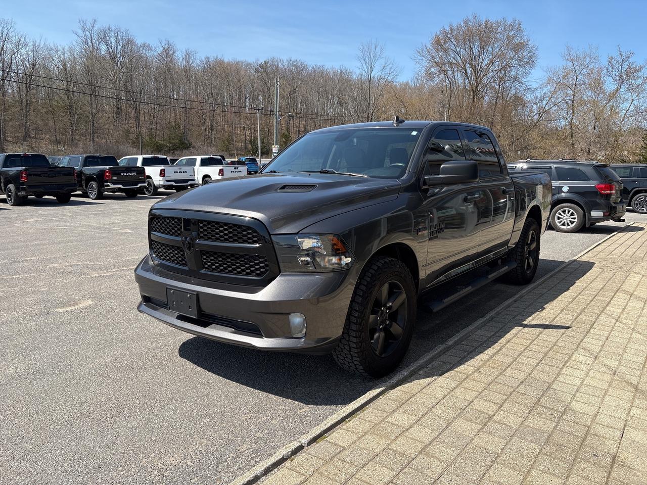 2021 RAM 1500 Classic EXPRESS Photo