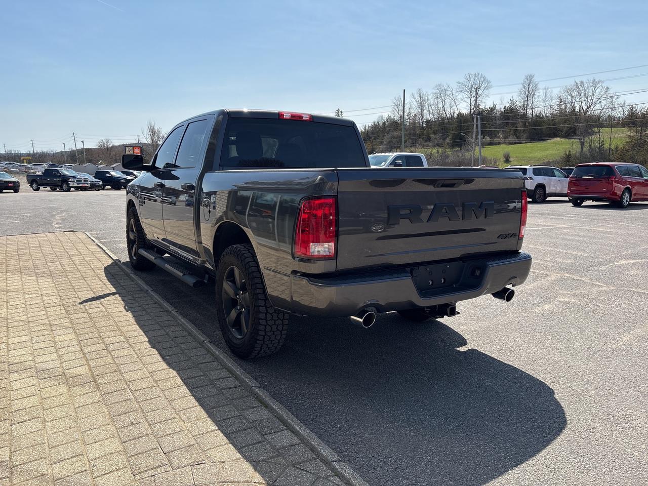 2021 RAM 1500 Classic EXPRESS Photo