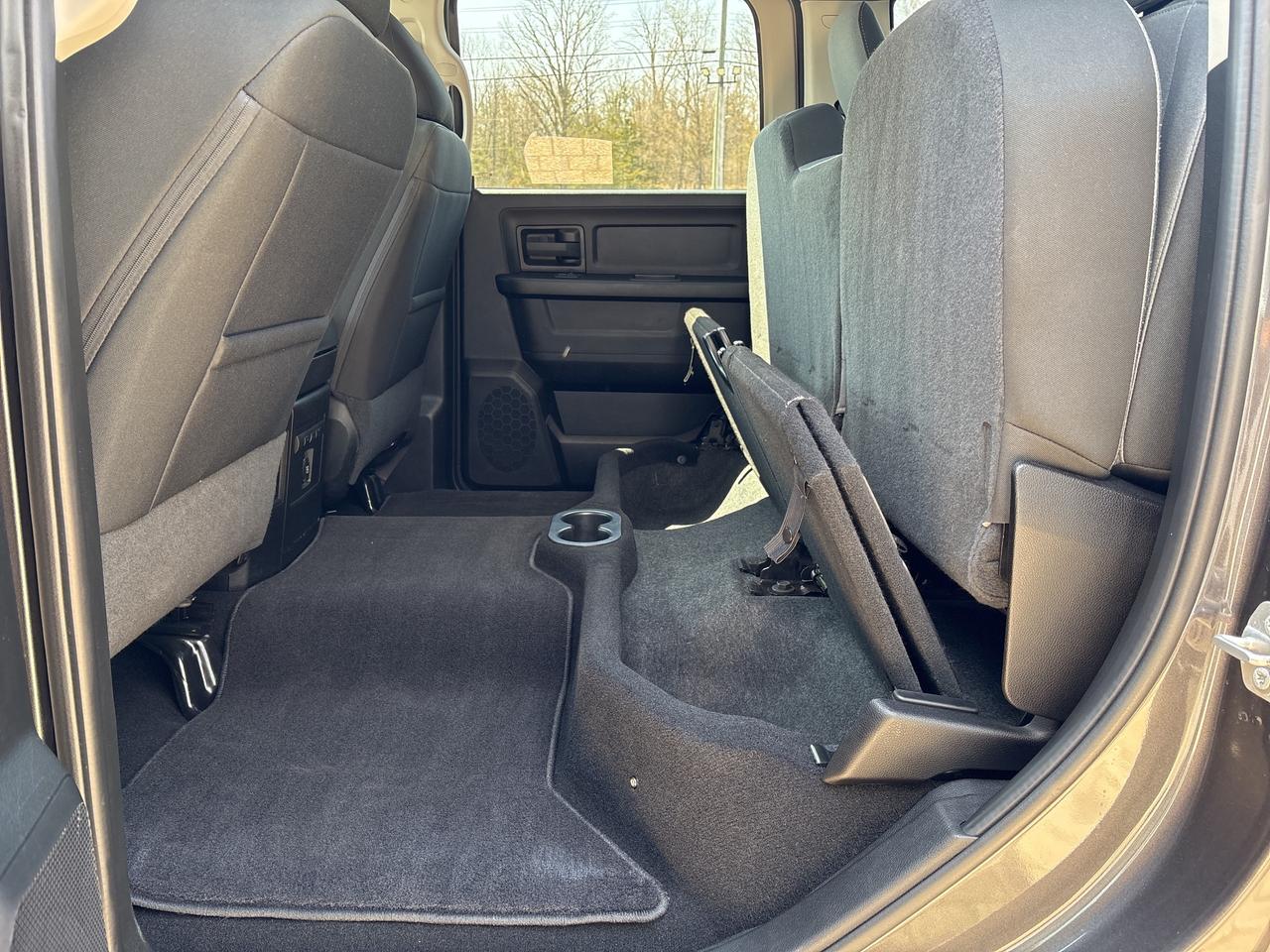 2021 RAM 1500 Classic EXPRESS Photo