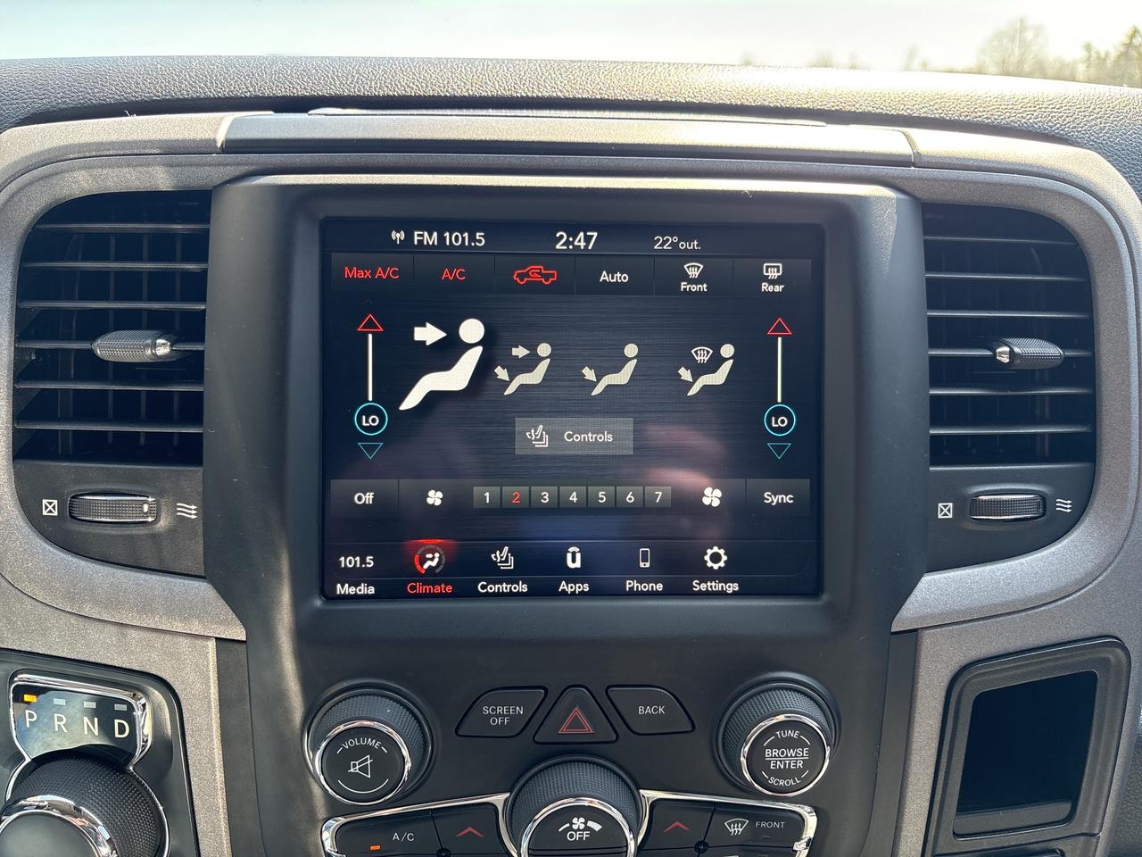 2021 RAM 1500 Classic EXPRESS Photo