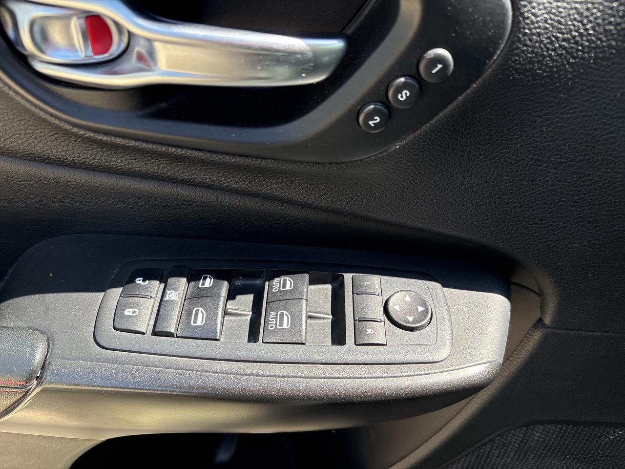 2021 Jeep Cherokee Trailhawk Elite Photo