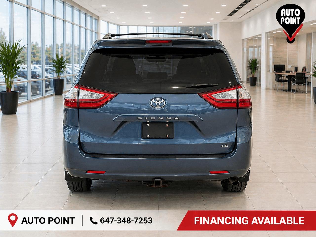 2017 Toyota Sienna 5DR LE 8-PASS FWD Photo