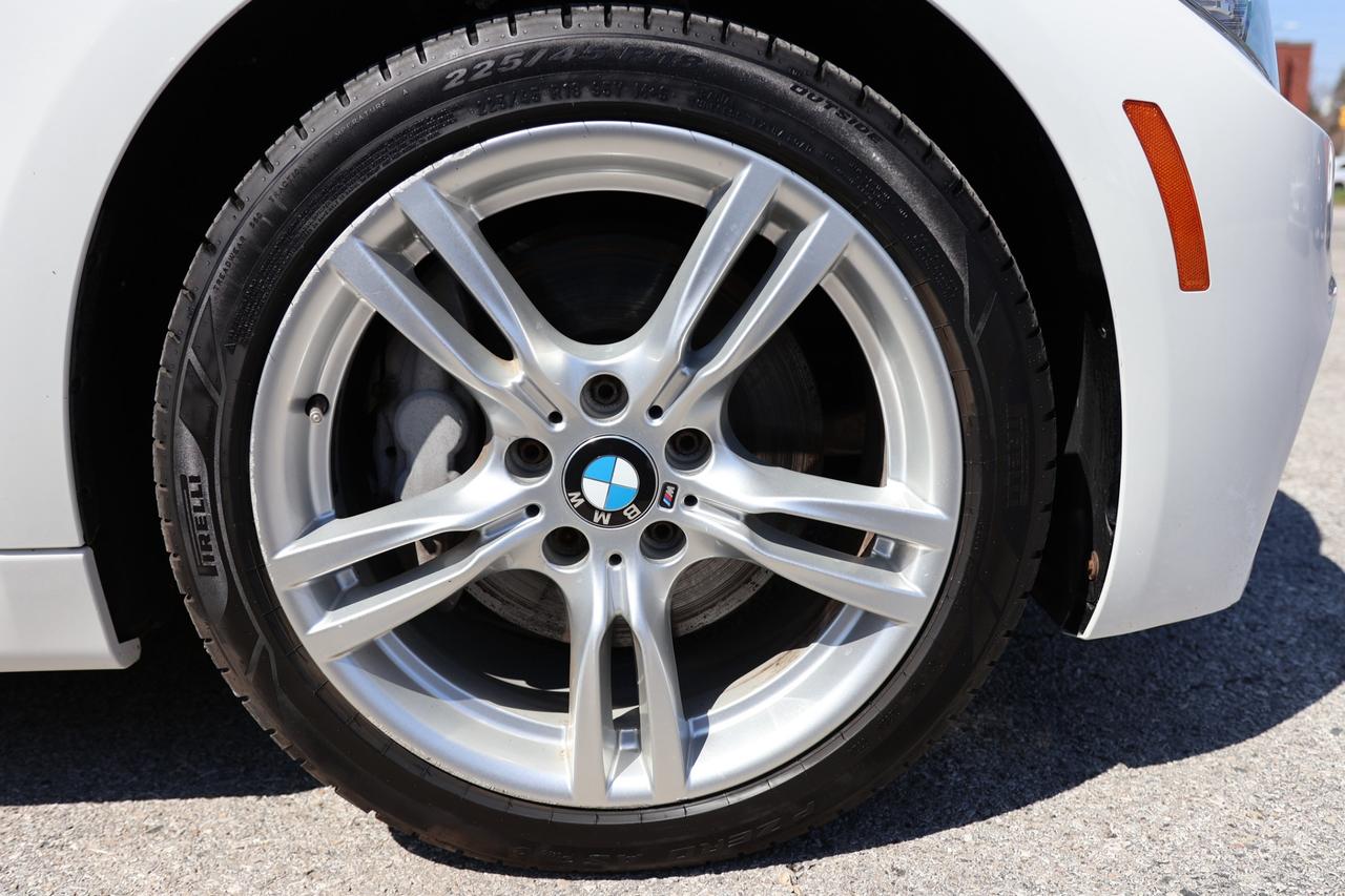 2018 BMW 3 Series 330i xDrive AWD/NAV/LEATHER/P SEATS/H SEATS & STEE Photo