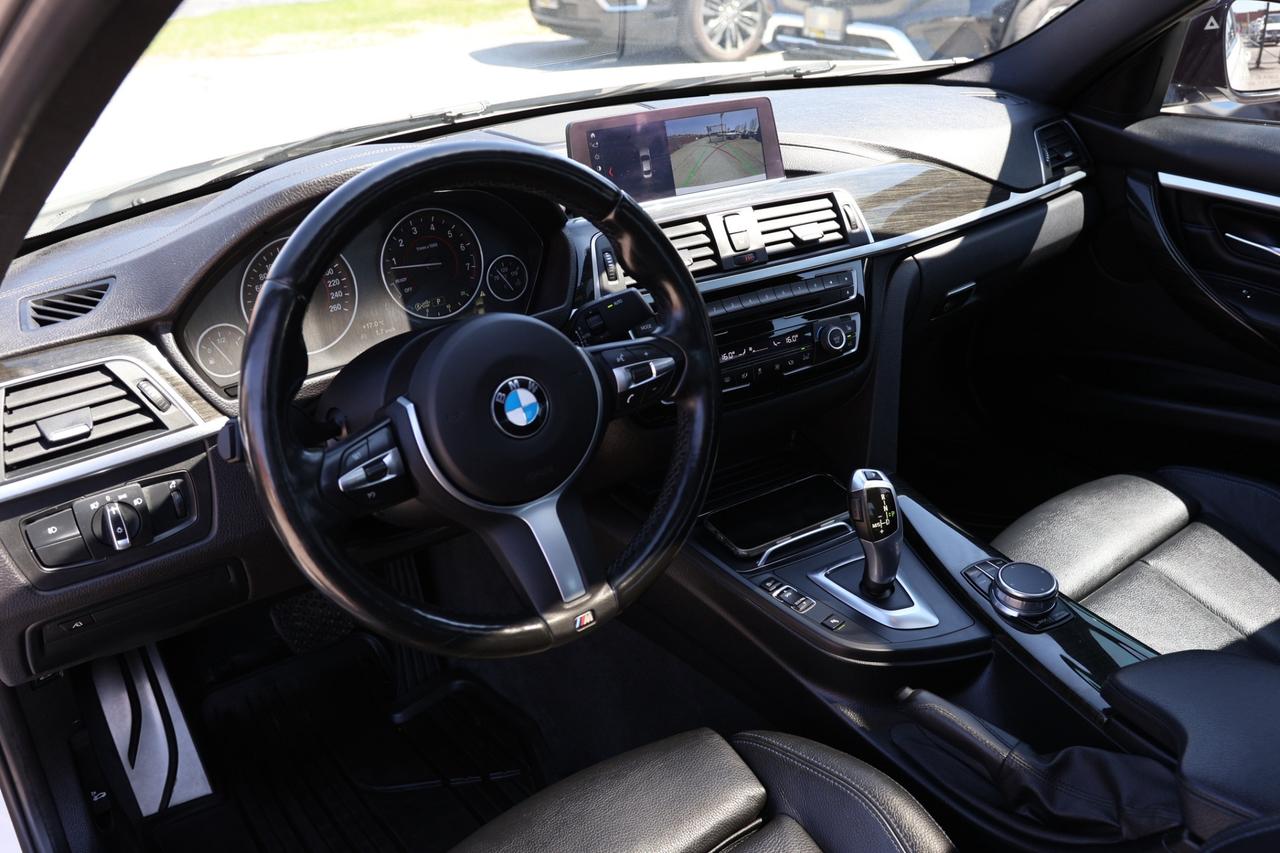 2018 BMW 3 Series 330i xDrive AWD/NAV/LEATHER/P SEATS/H SEATS & STEE Photo
