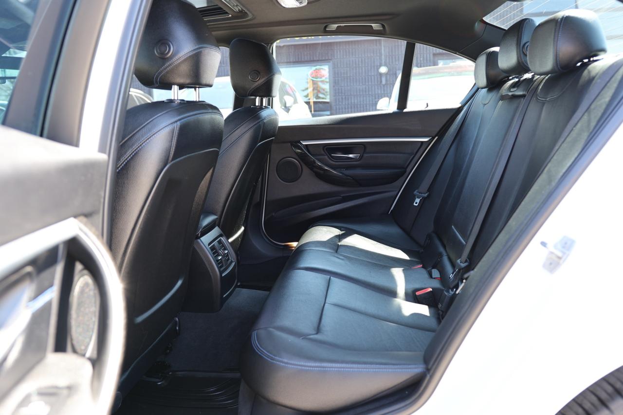2018 BMW 3 Series 330i xDrive AWD/NAV/LEATHER/P SEATS/H SEATS & STEE Photo