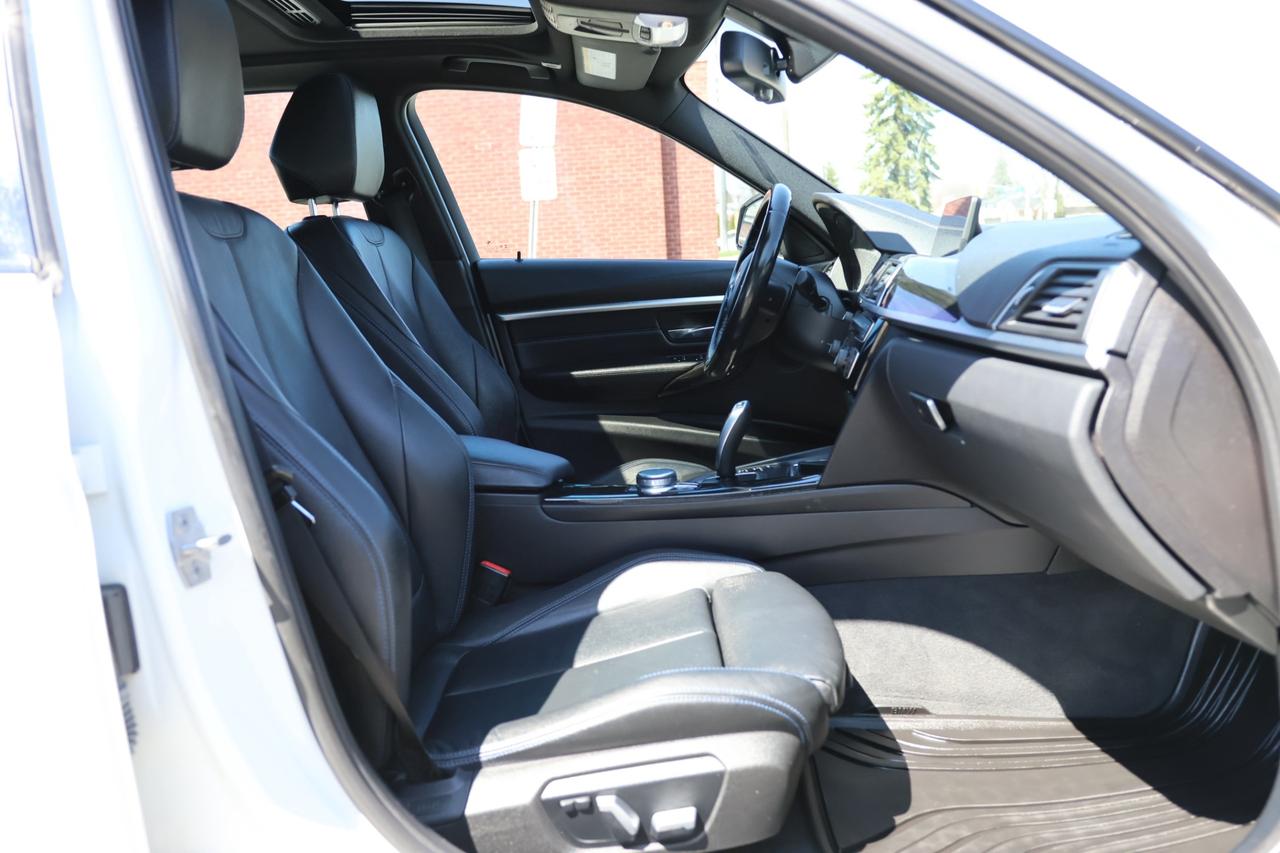 2018 BMW 3 Series 330i xDrive AWD/NAV/LEATHER/P SEATS/H SEATS & STEE Photo