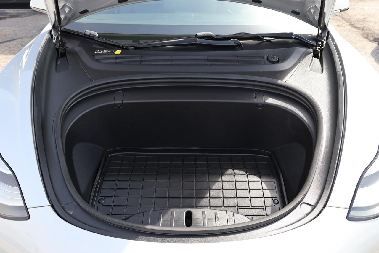2018 Tesla Model 3 LONG RANGE-DUAL MOTOR-AWD/AUTOPILOT/FULL SELF DRIV Photo
