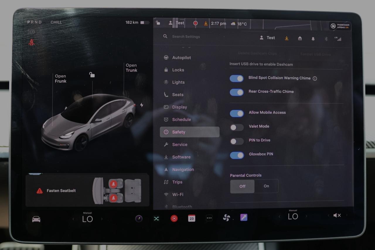 2018 Tesla Model 3 LONG RANGE-DUAL MOTOR-AWD/AUTOPILOT/FULL SELF DRIV Photo