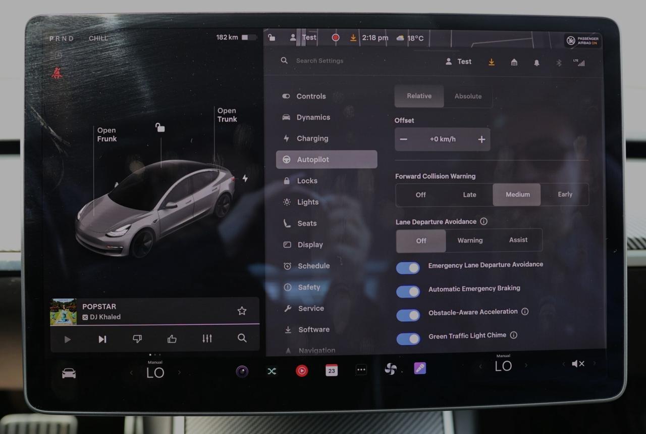 2018 Tesla Model 3 LONG RANGE-DUAL MOTOR-AWD/AUTOPILOT/FULL SELF DRIV Photo