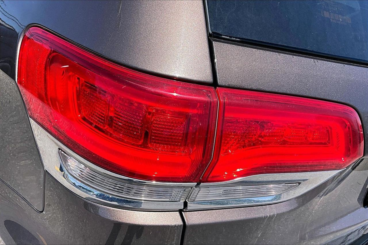 2017 Jeep Grand Cherokee Limited Photo4
