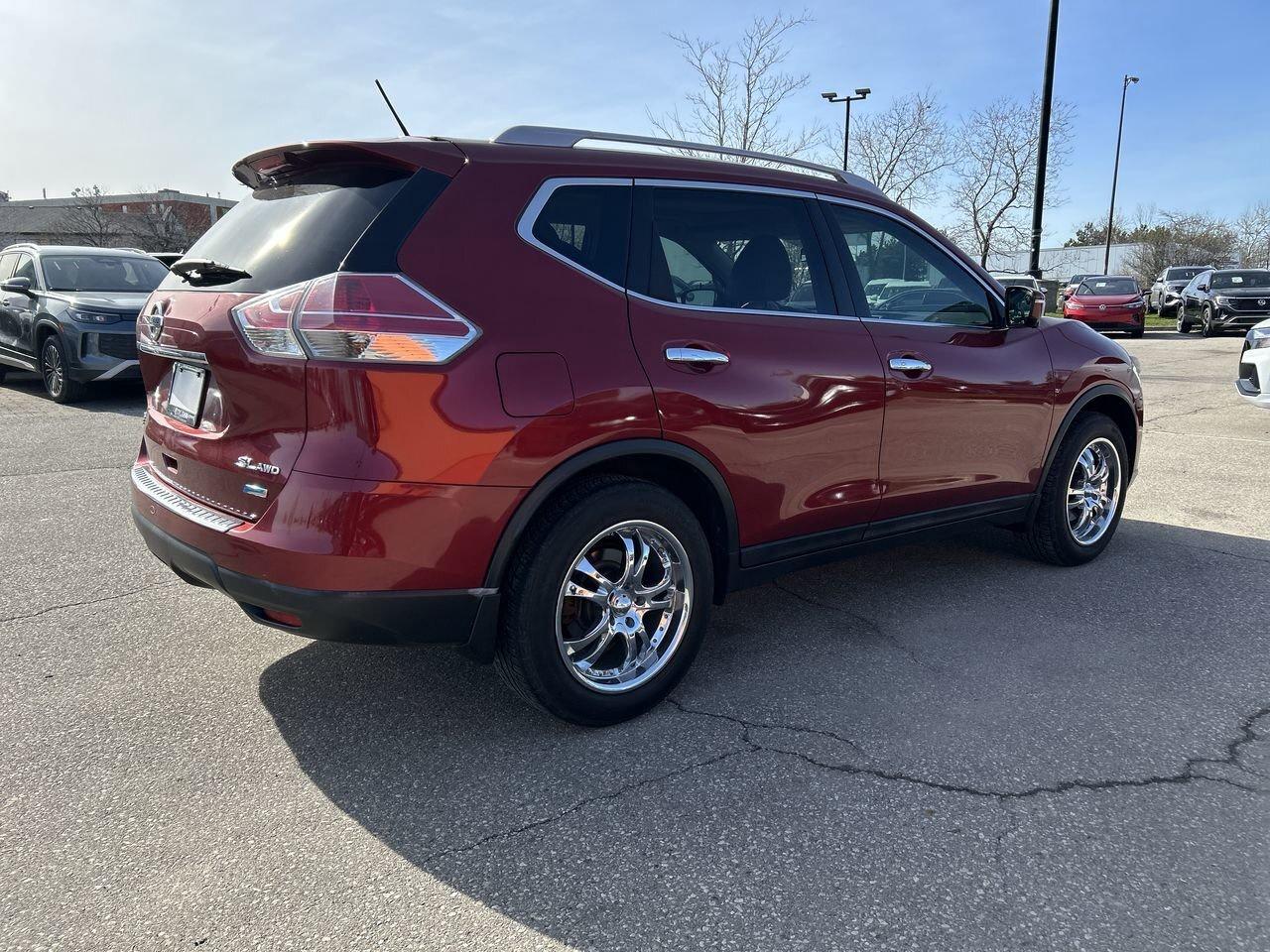 2015 Nissan Rogue SL AWD CVT Keyless Entry  Alloy Wheels  Sunroof  L Photo