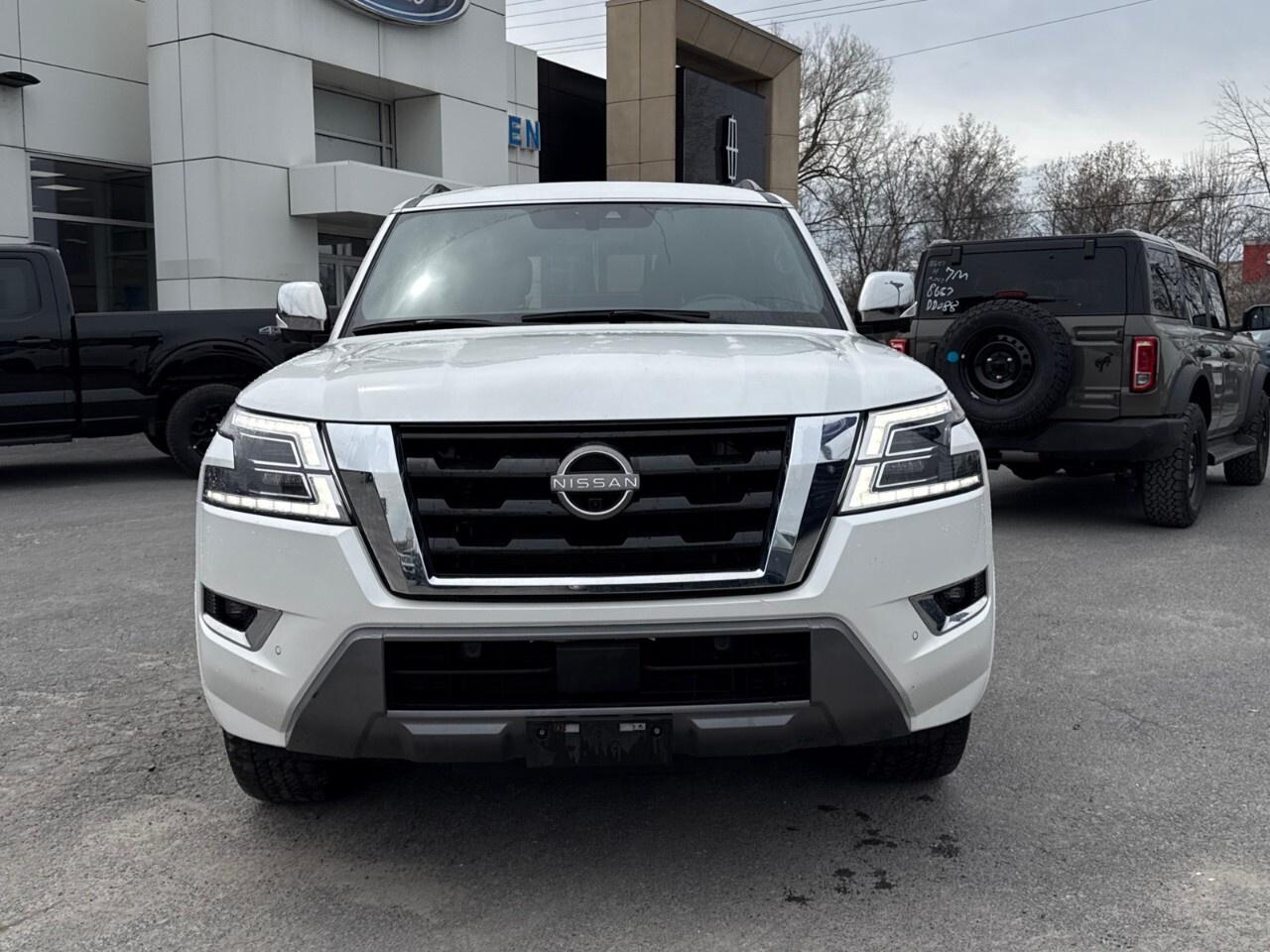 2022 Nissan Armada PLATINUM   1 OWNER   LOW KM Photo
