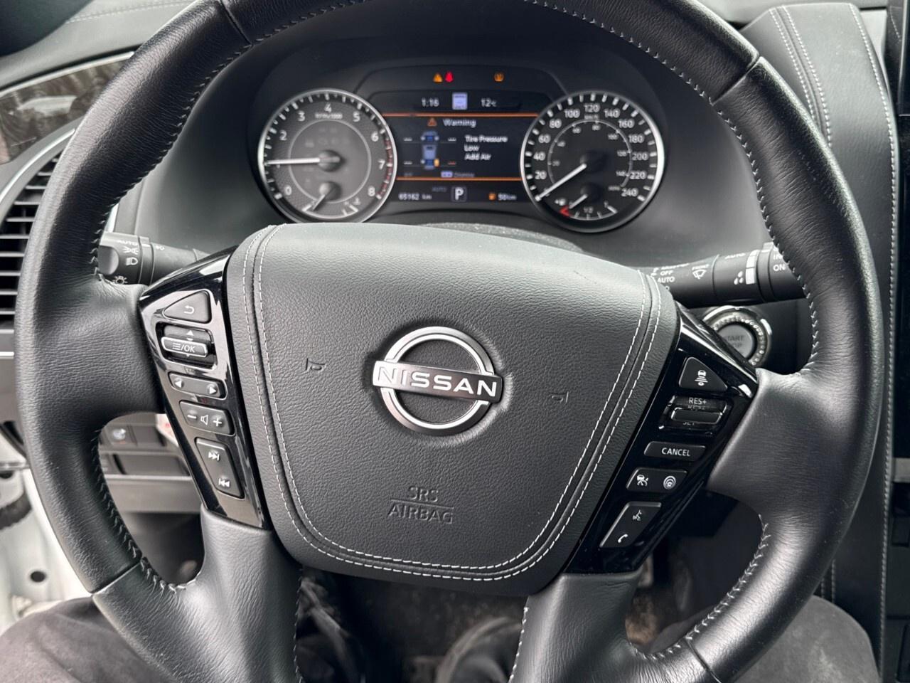 2022 Nissan Armada PLATINUM   1 OWNER   LOW KM Photo