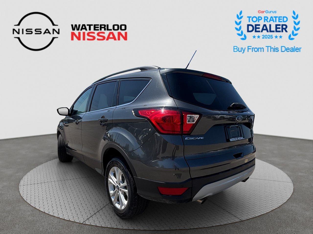 2019 Ford Escape SEL Photo2
