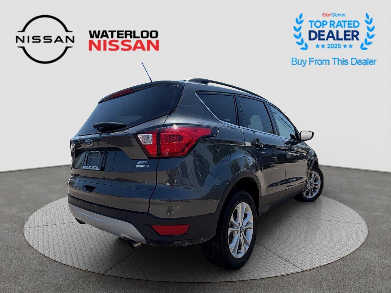 2019 Ford Escape SEL Photo4