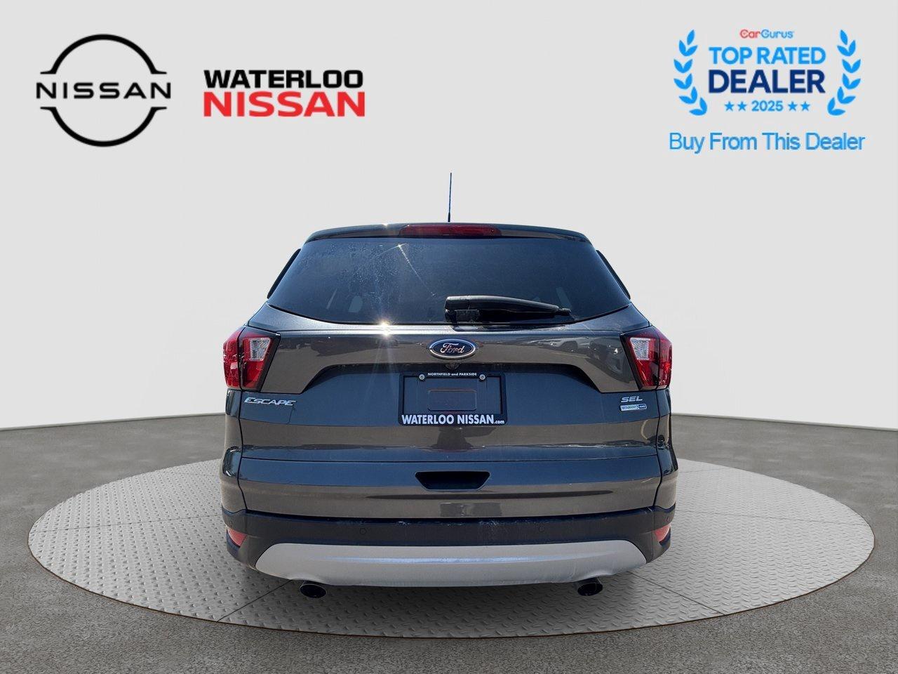 2019 Ford Escape SEL Photo3