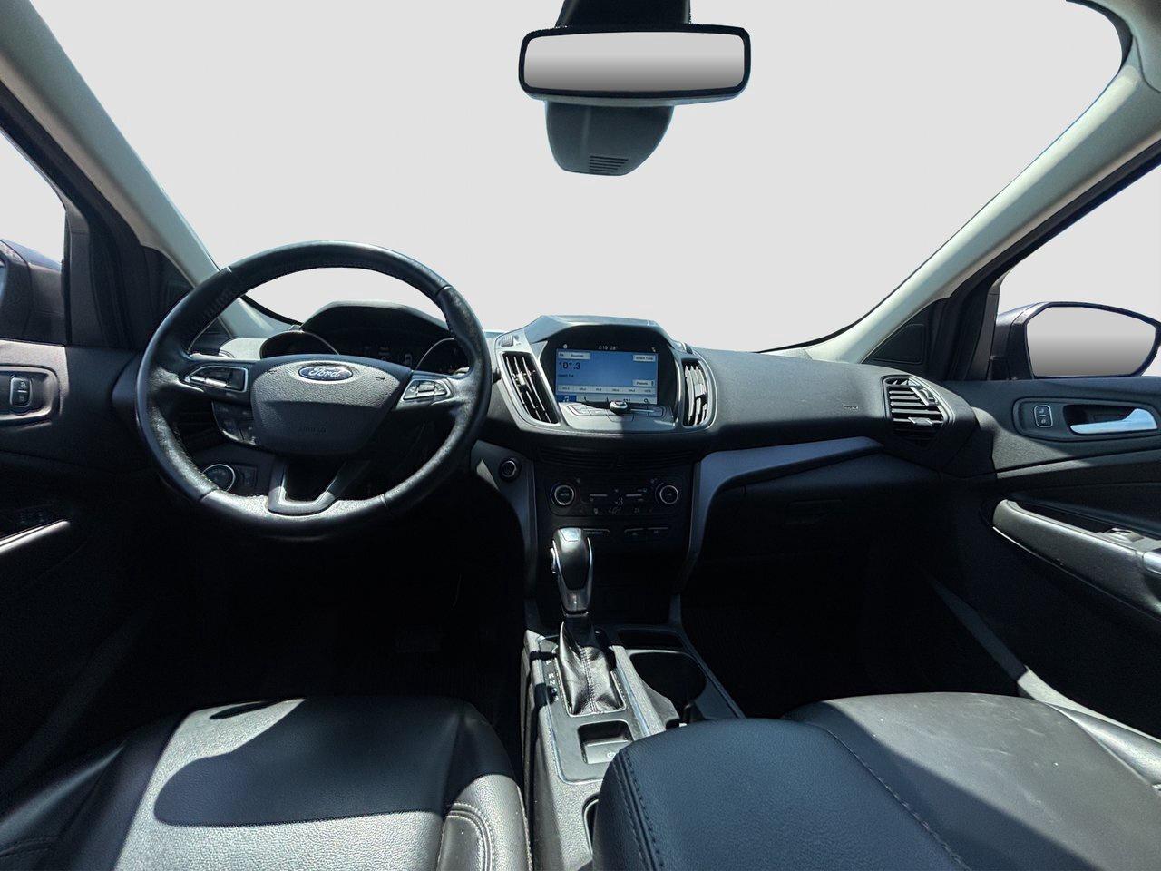 2019 Ford Escape SEL Photo