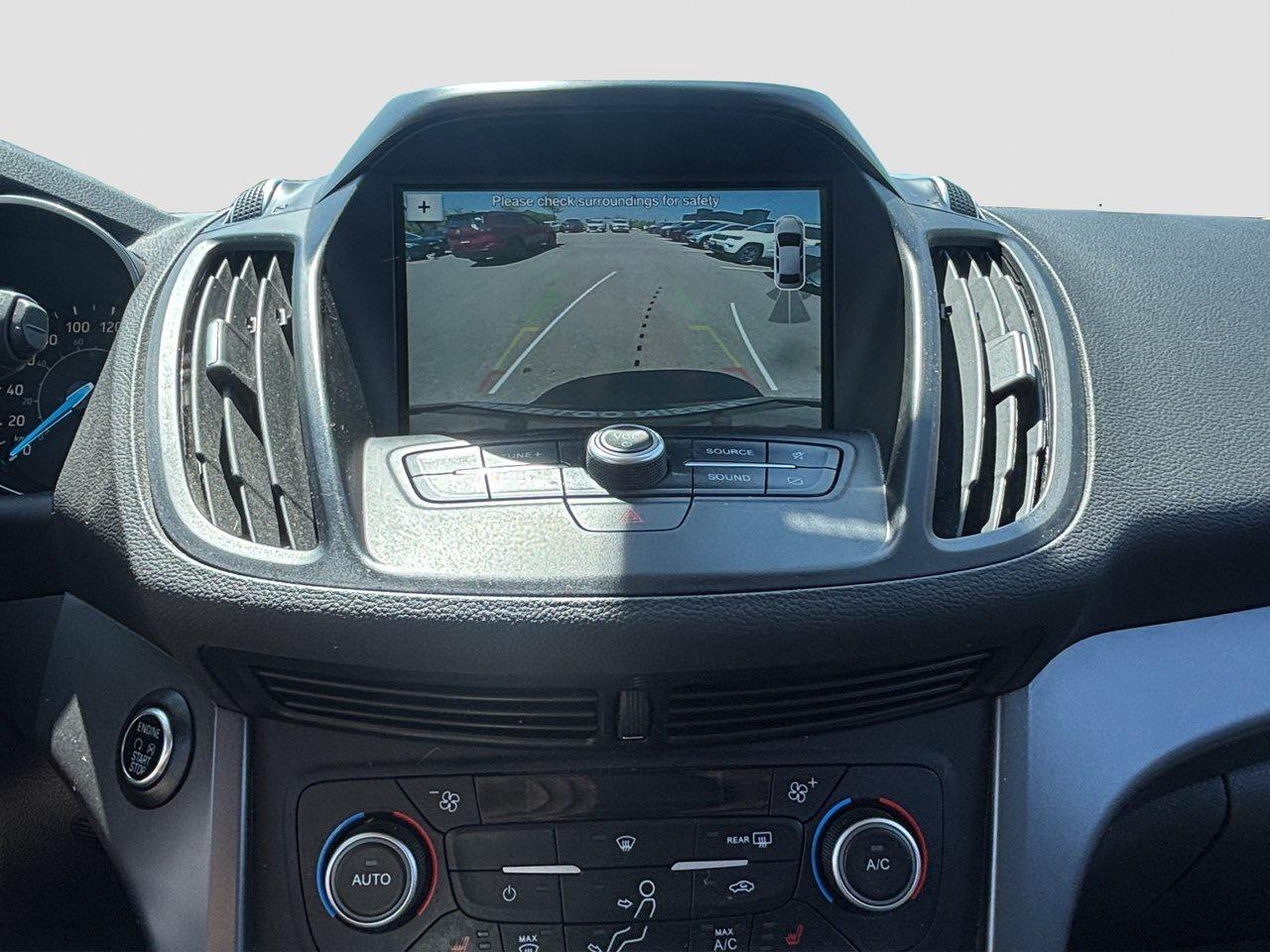2019 Ford Escape SEL Photo