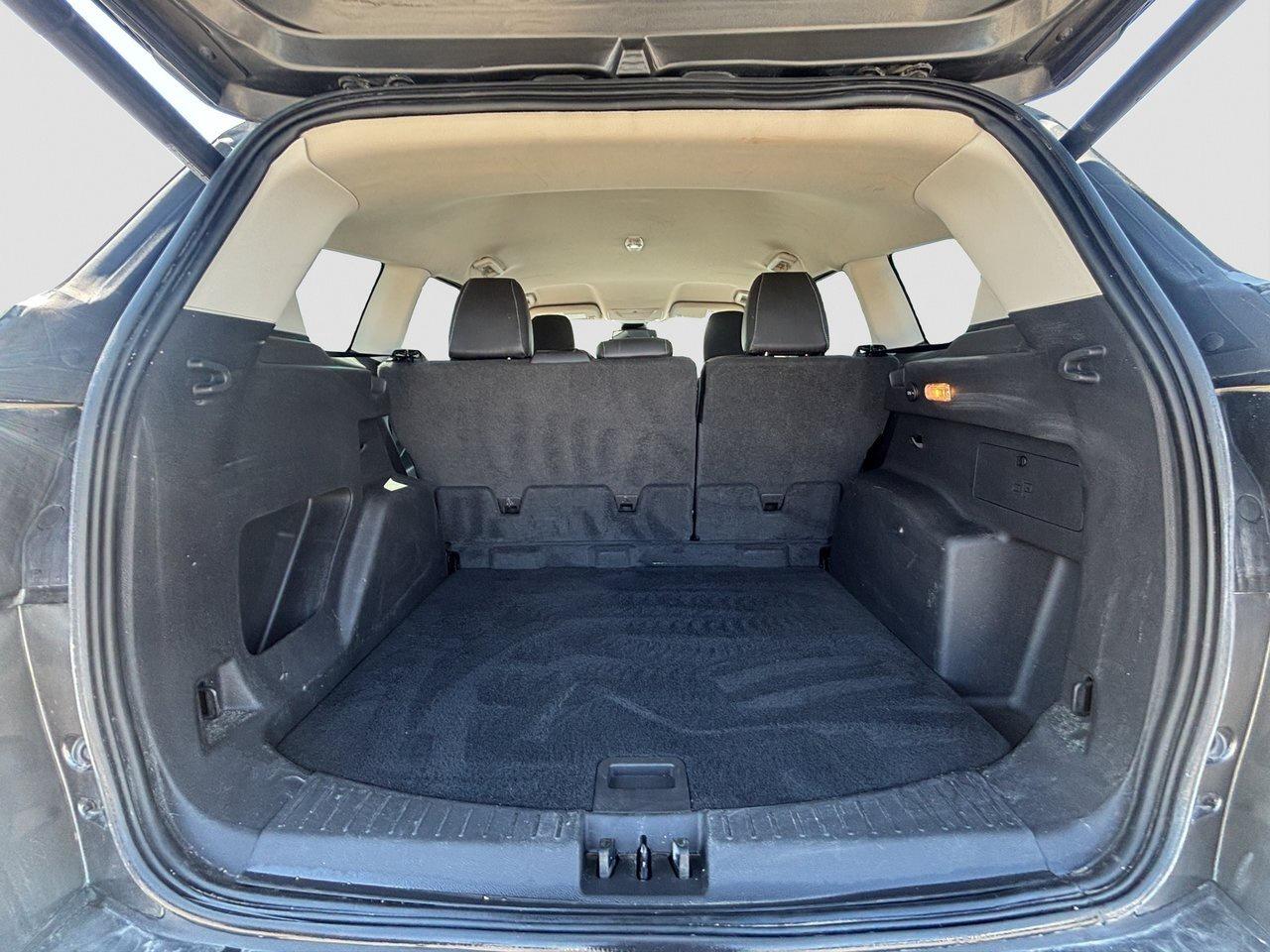 2019 Ford Escape SEL Photo