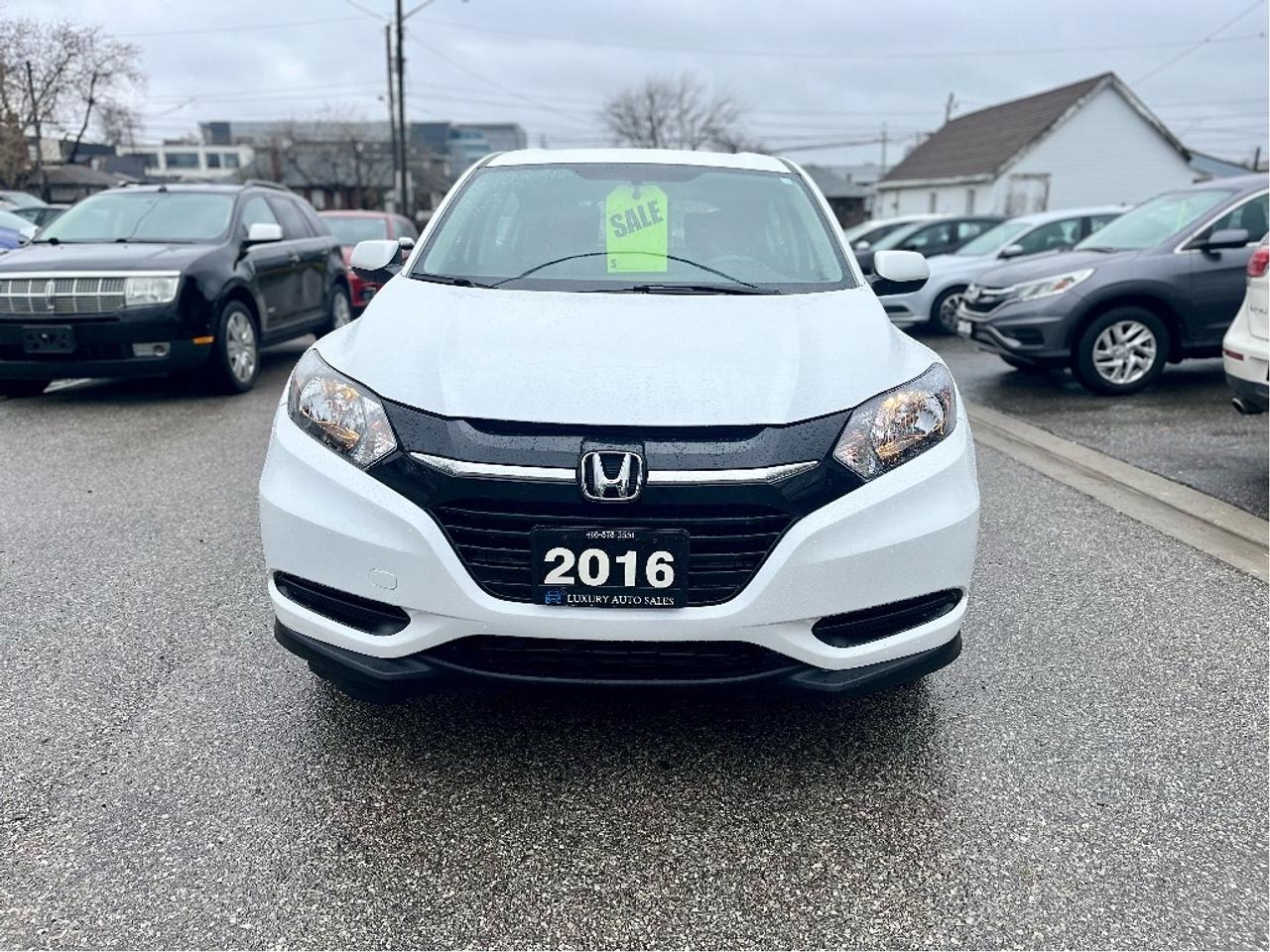 2016 Honda HR-V LX ONE OWNER CERTIFIED Photo
