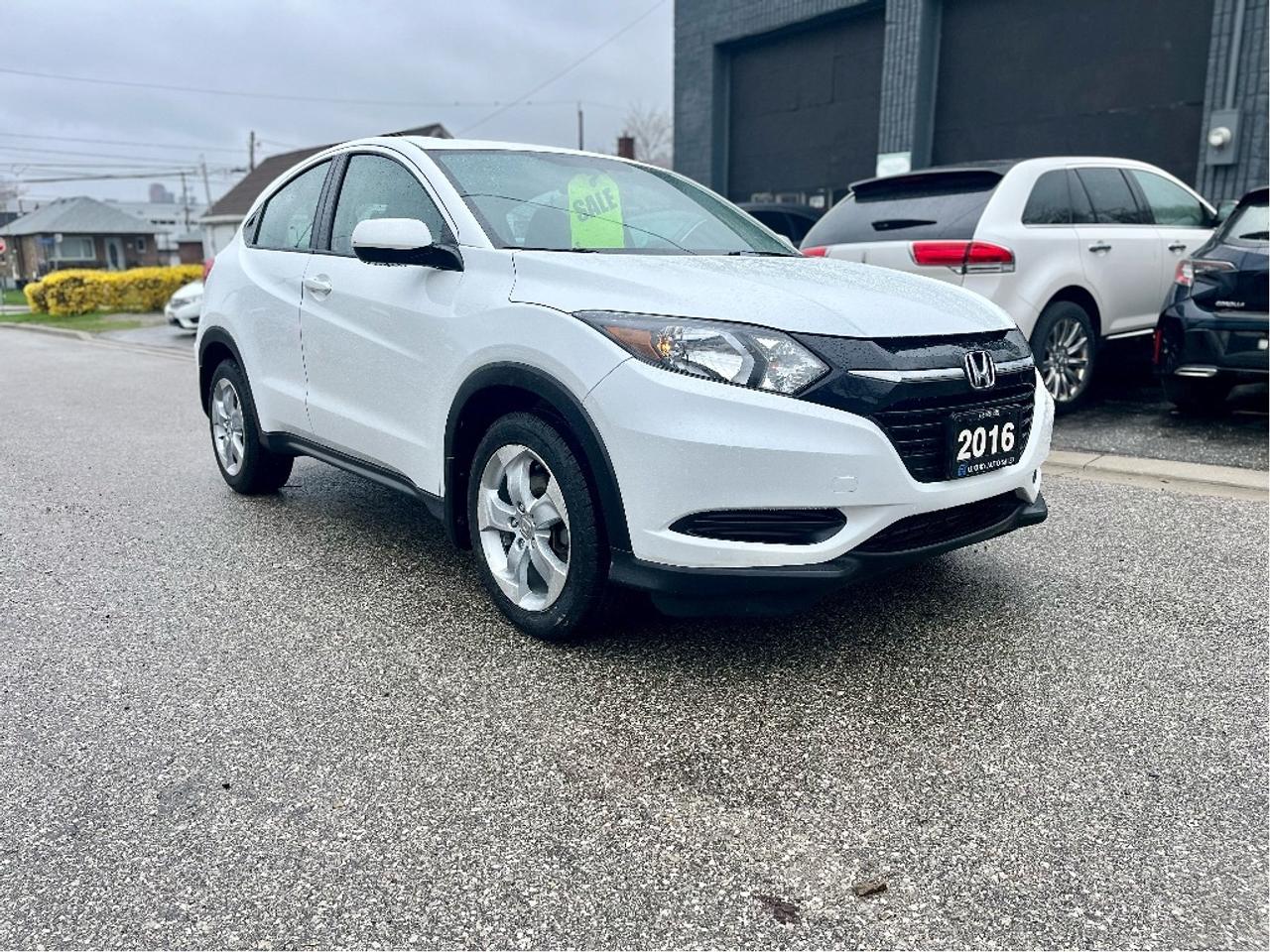 2016 Honda HR-V LX ONE OWNER CERTIFIED Photo