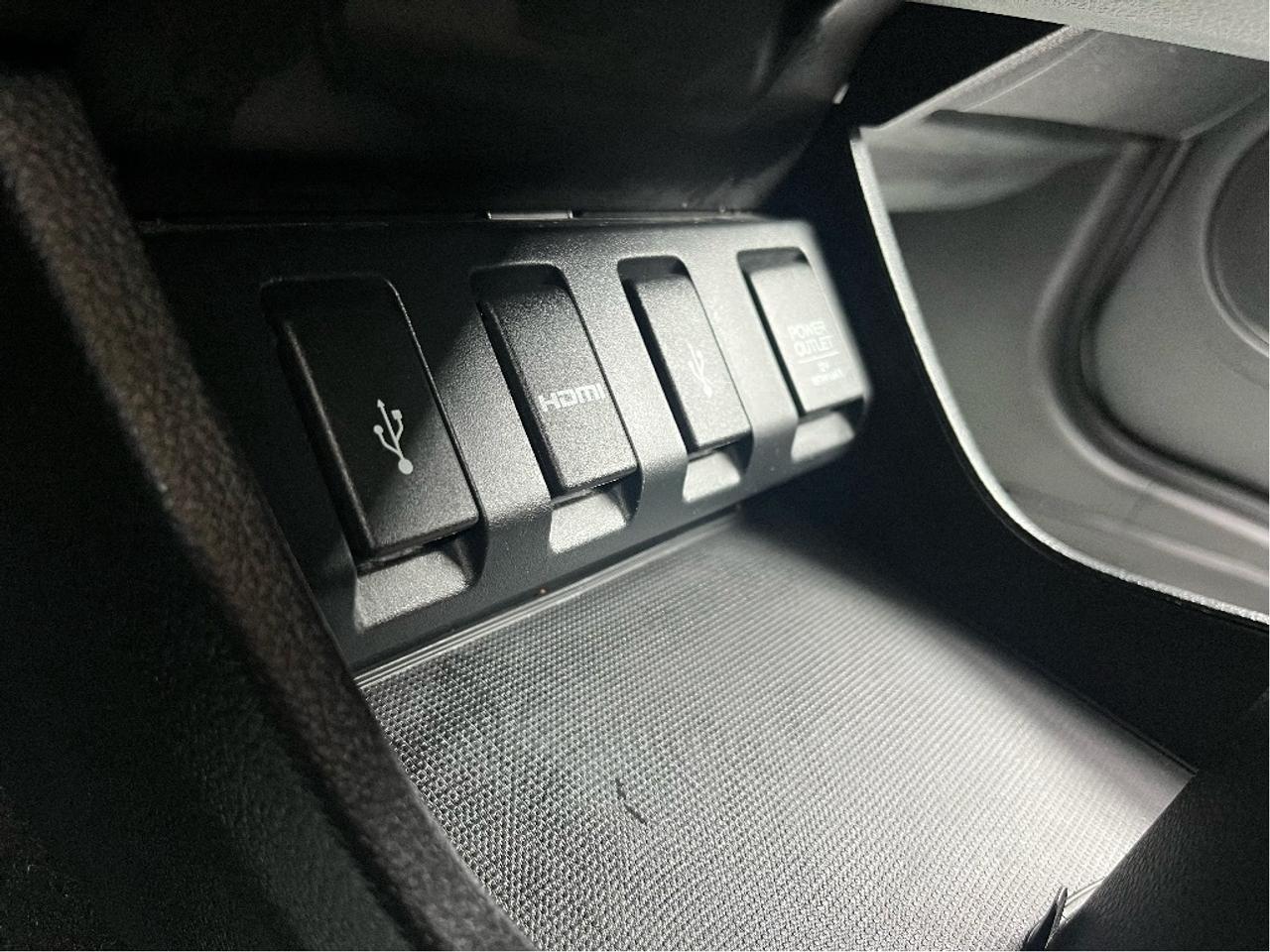 2016 Honda HR-V LX ONE OWNER CERTIFIED Photo