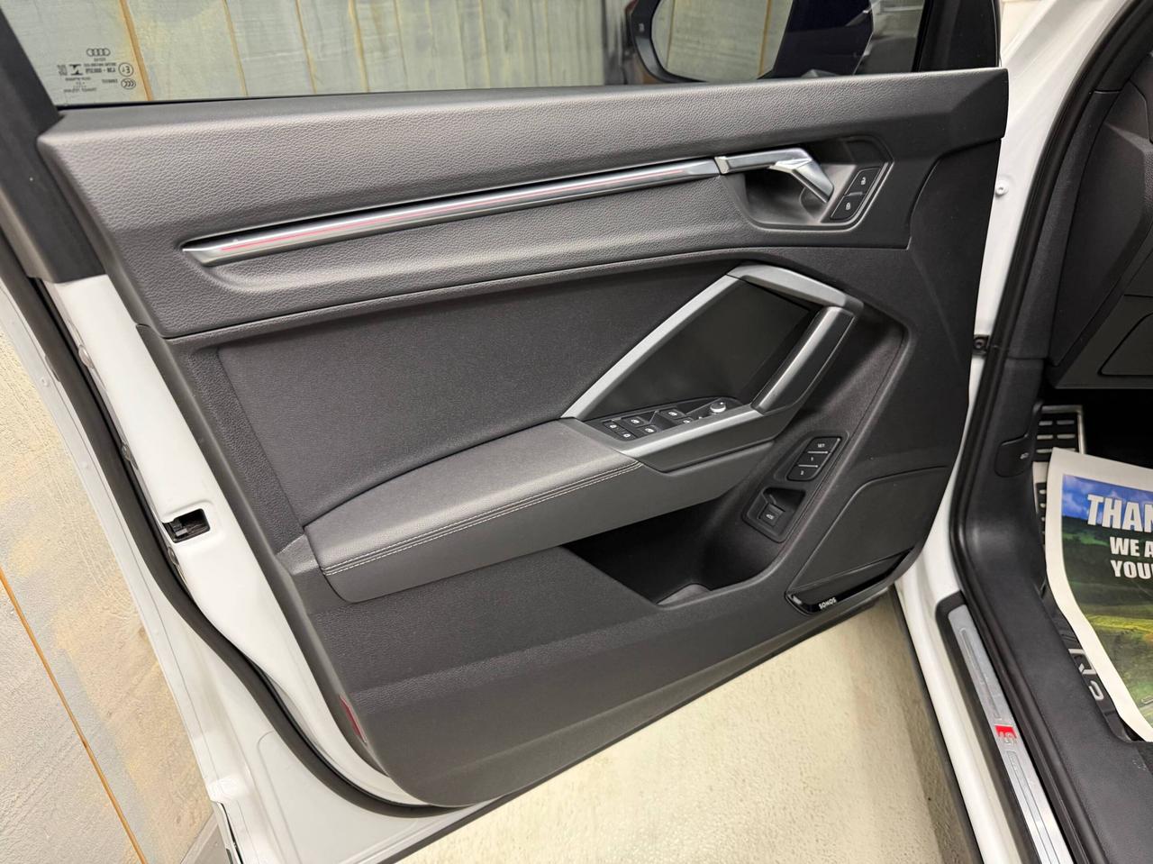 2022 Audi Q3 TECHNIK S-LINE BLACK OPTICS Photo