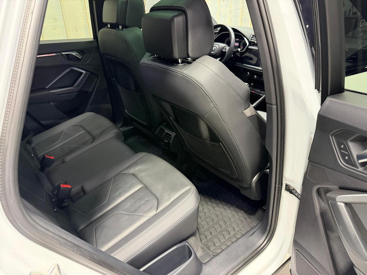 2022 Audi Q3 TECHNIK S-LINE BLACK OPTICS Photo