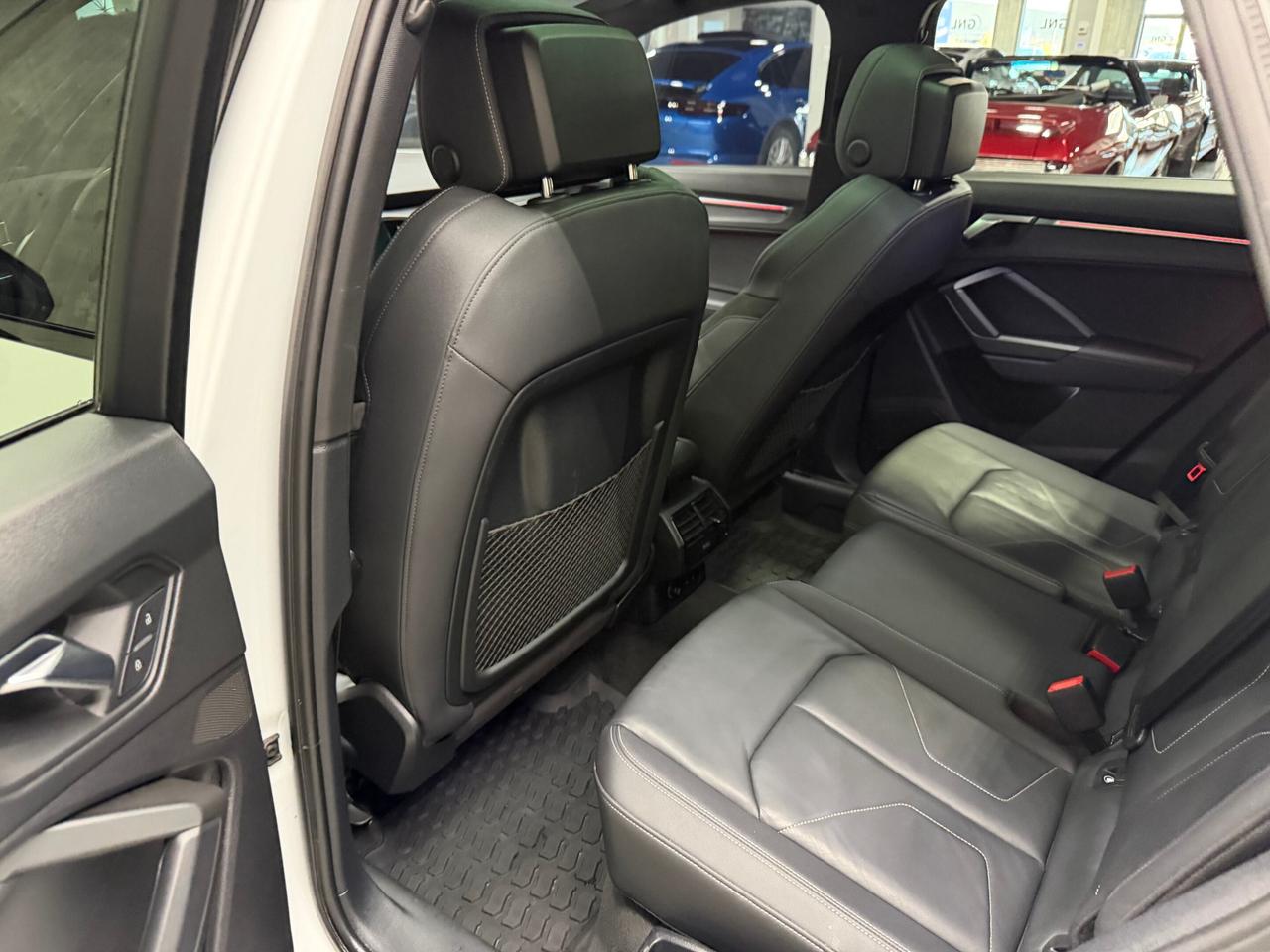 2022 Audi Q3 TECHNIK S-LINE BLACK OPTICS Photo
