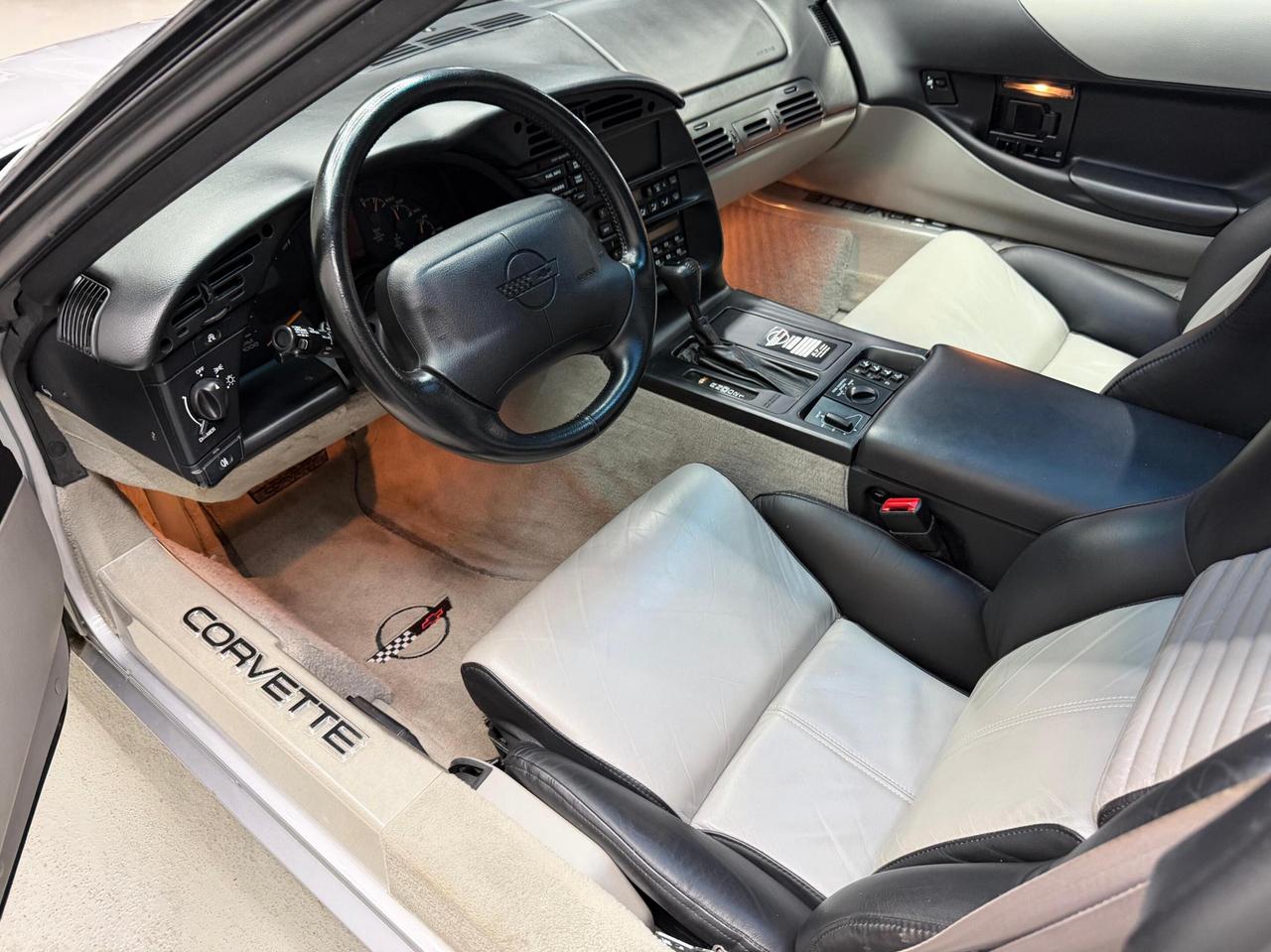 1996 Chevrolet Corvette Collectors Edition Coupe Photo