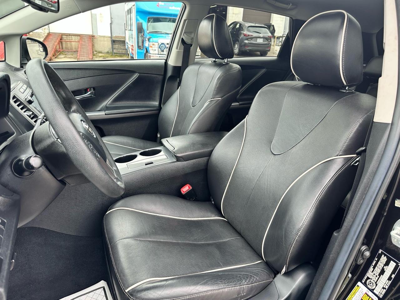 2013 Toyota Venza XLE ~ AWD ~ LEATHER ~ DUAL SUNROOF ~ CERTIFIED Photo
