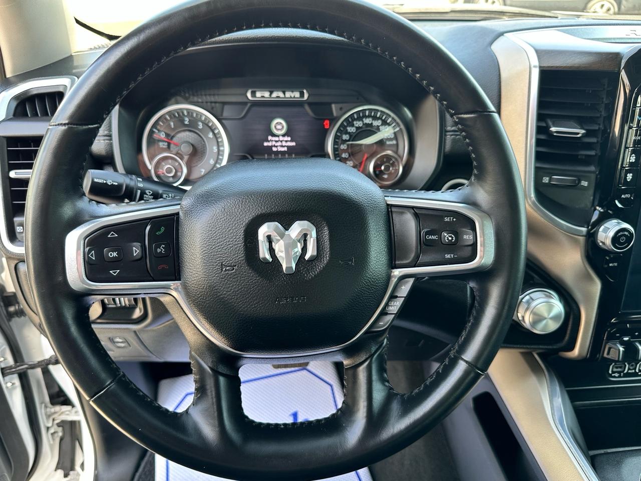 2022 RAM 1500 Laramie 4x4 Crew Cab 5'7 Box ~ CERTIFIED Photo