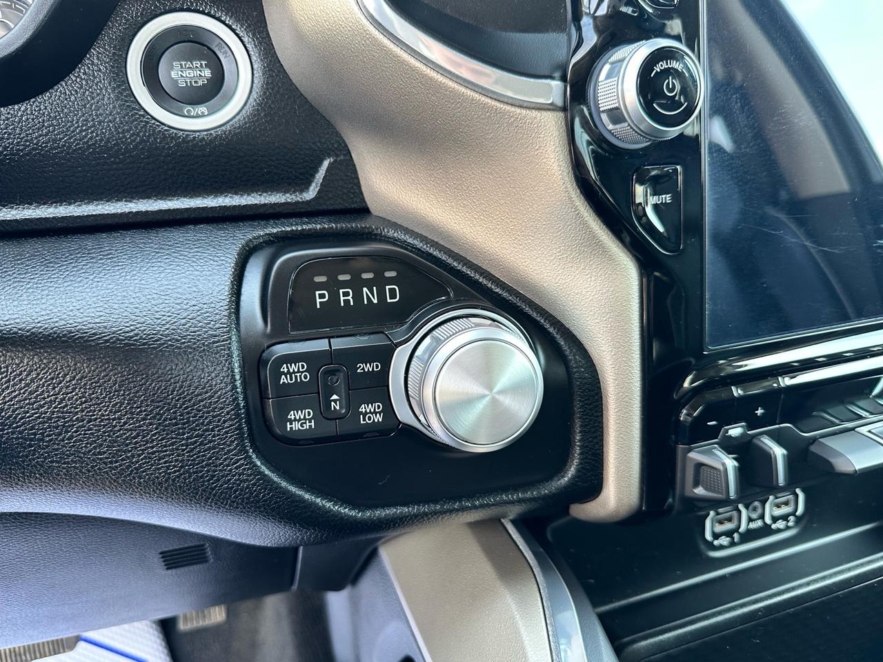 2022 RAM 1500 Laramie 4x4 Crew Cab 5'7 Box ~ CERTIFIED Photo