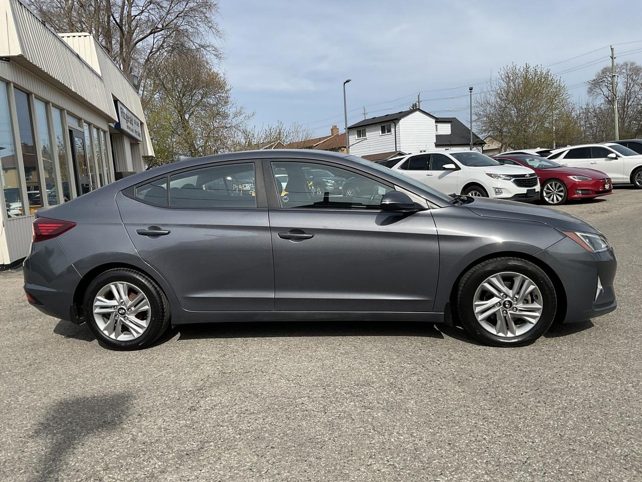 2019 Hyundai Elantra Preferred - ALLOYS! CAR PLAY! BACK-UP CAM! BSM! Photo