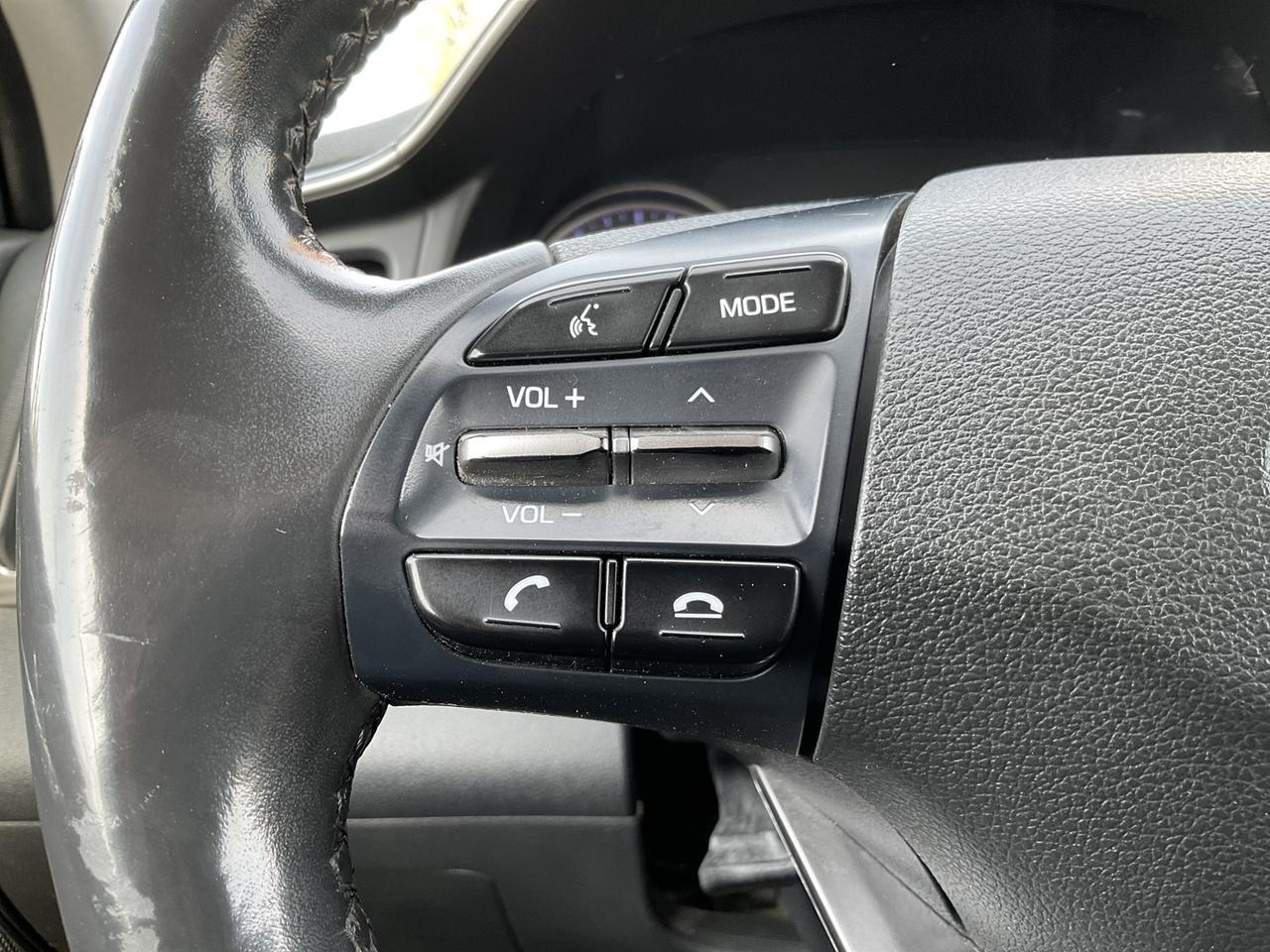 2019 Hyundai Elantra Preferred - ALLOYS! CAR PLAY! BACK-UP CAM! BSM! Photo
