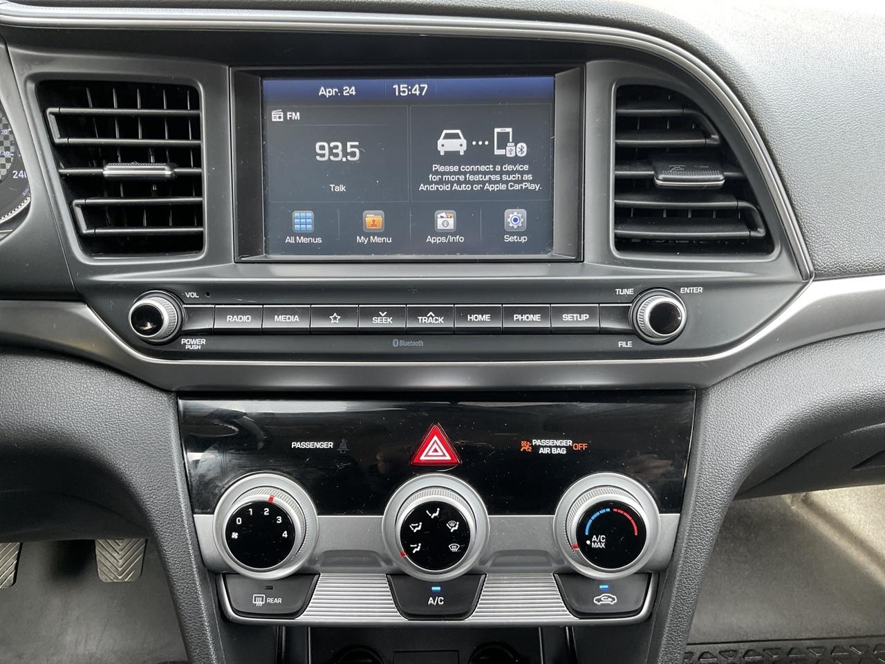 2019 Hyundai Elantra Preferred - ALLOYS! CAR PLAY! BACK-UP CAM! BSM! Photo