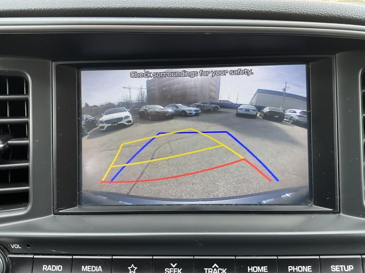2019 Hyundai Elantra Preferred - ALLOYS! CAR PLAY! BACK-UP CAM! BSM! Photo