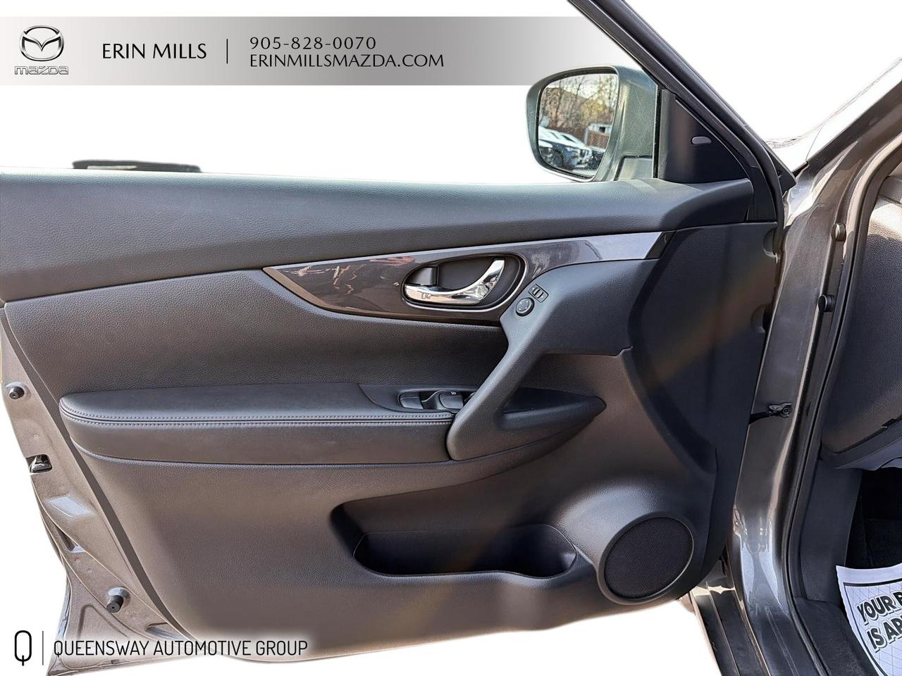 2020 Nissan Rogue S Photo
