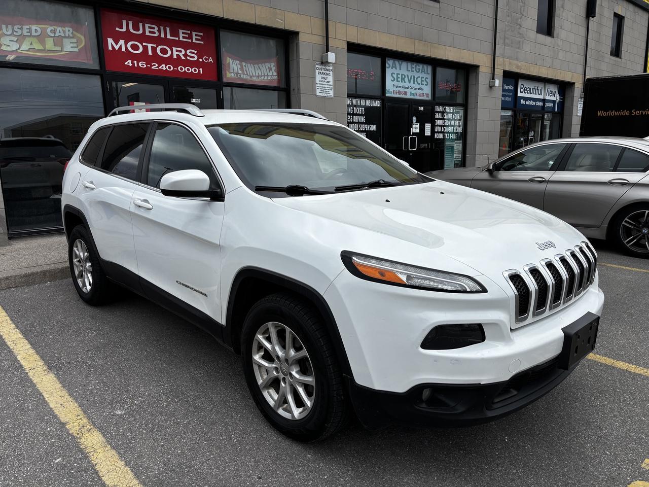 2014 Jeep Cherokee 4WD 4dr North Photo