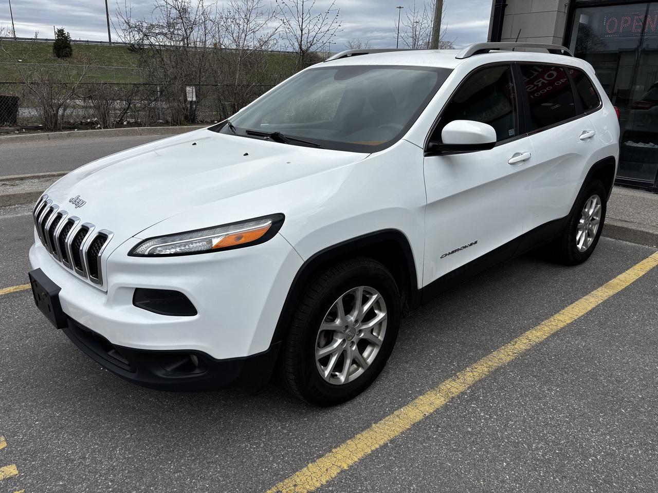 2014 Jeep Cherokee 4WD 4dr North Photo