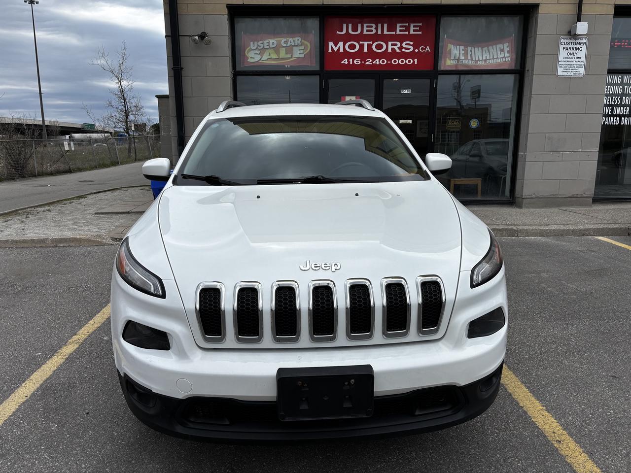 2014 Jeep Cherokee 4WD 4dr North Photo