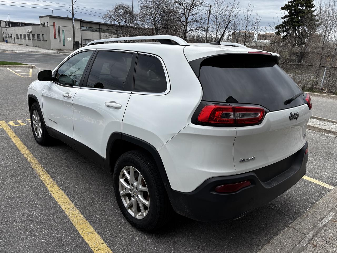 2014 Jeep Cherokee 4WD 4dr North Photo
