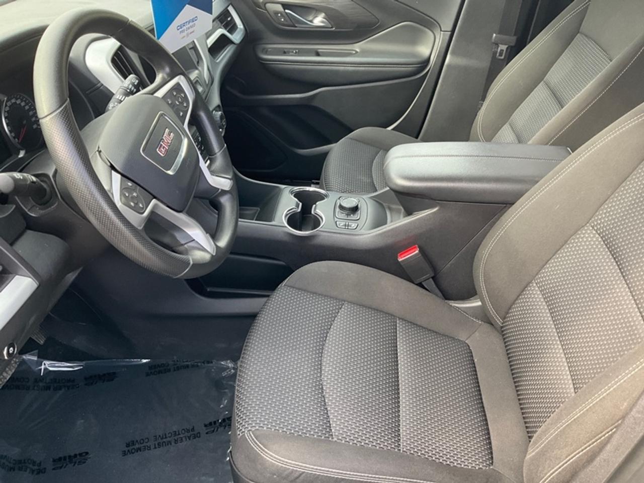 2024 GMC Terrain SLE Photo